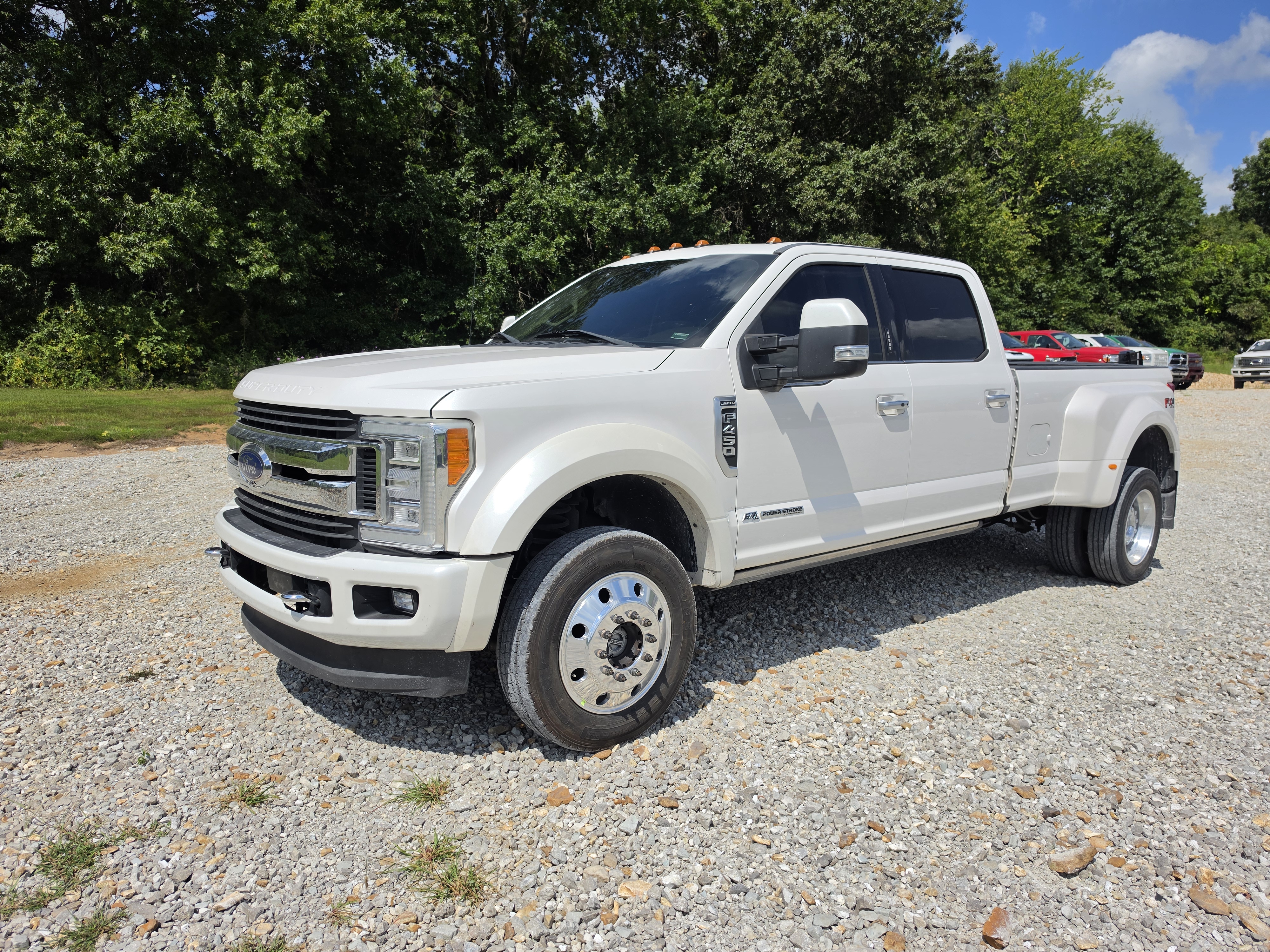 2018 Ford F-450 Super Duty - Dual Rear Wheel