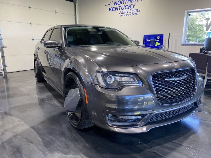 2022 Chrysler 300 Touring L