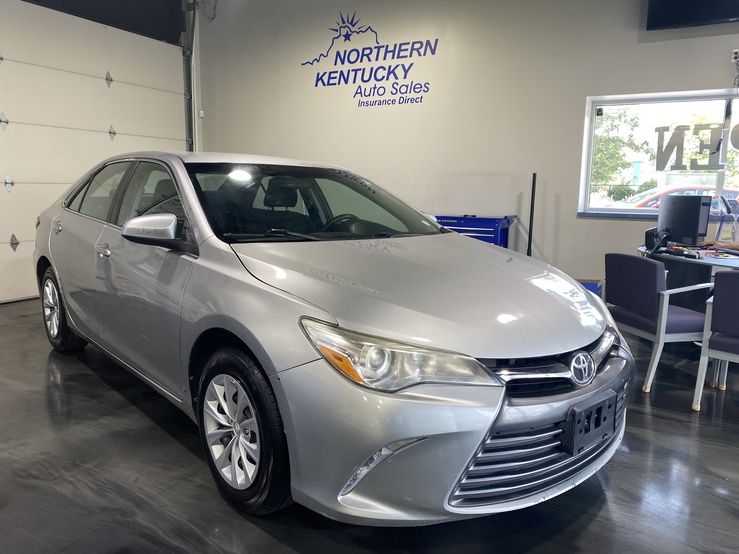 2016 Toyota Camry LE