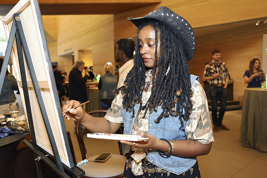 080426 myiah pink event.jpg