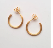 Frø jewellery - Rillet Hoop forgyldt par
