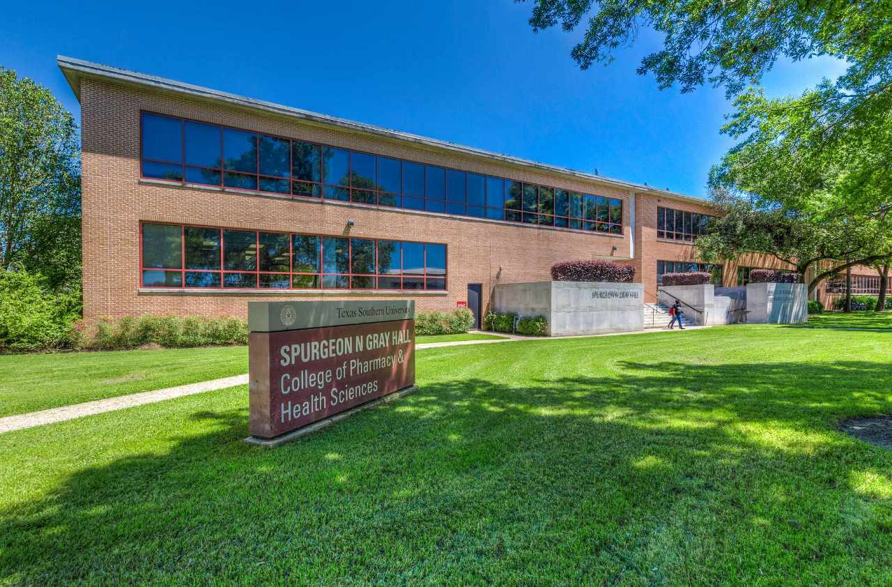 Experience Texas Southern University Pharmacy School in Virtual Reality.