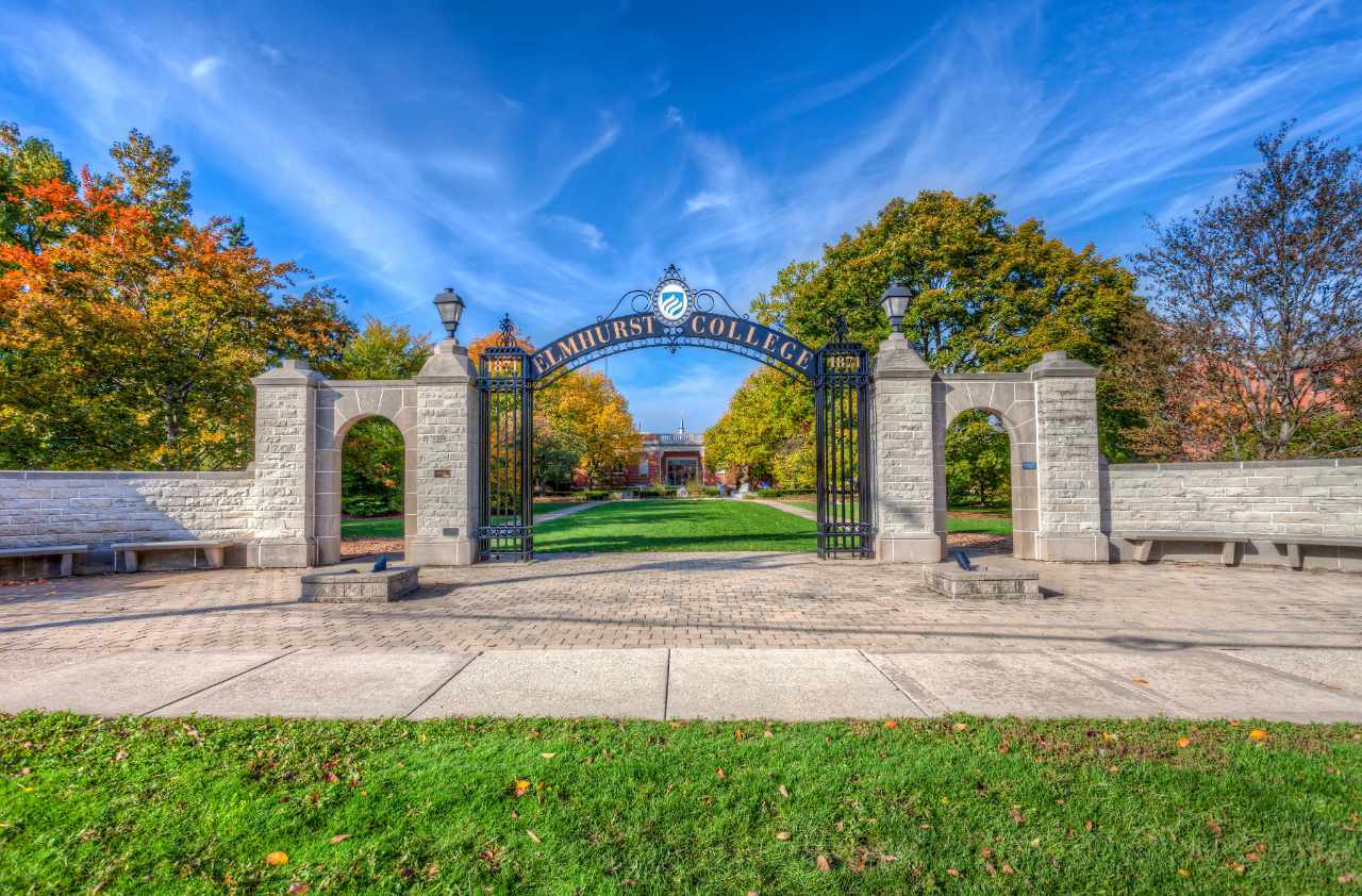 Experience Elmhurst University in Virtual Reality.