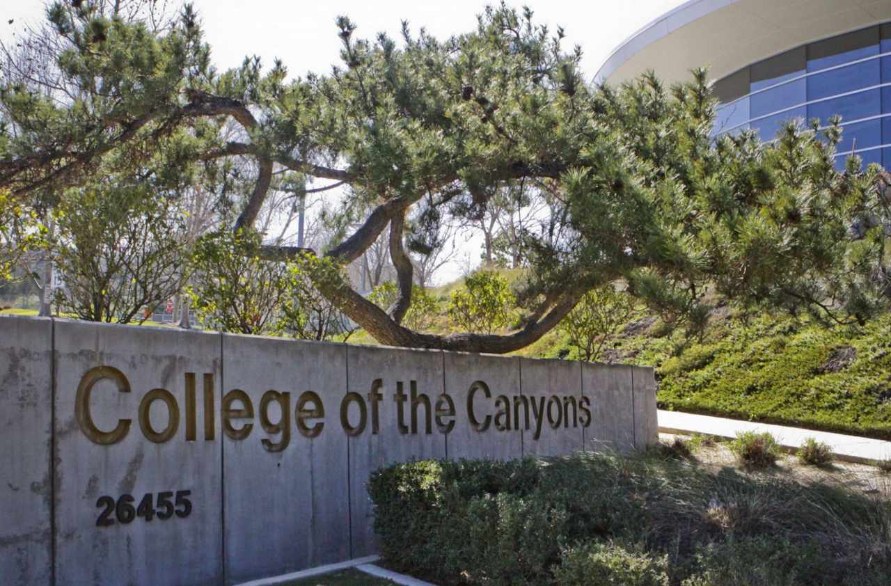 experience canyons in virtual