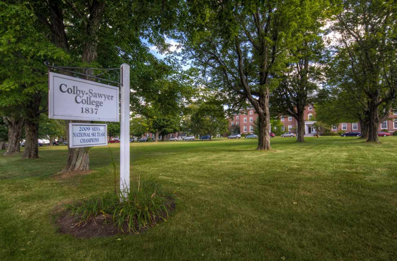 Experience ColbySawyer in Virtual Reality.