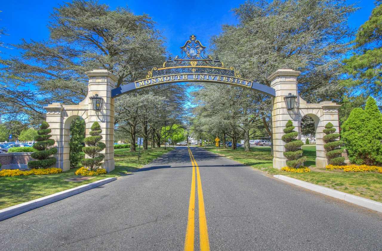 Experience Monmouth University in Virtual Reality Experience Monmouth University in Virtual Reality