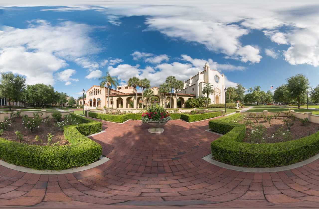 Experience Rollins College in Virtual Reality.