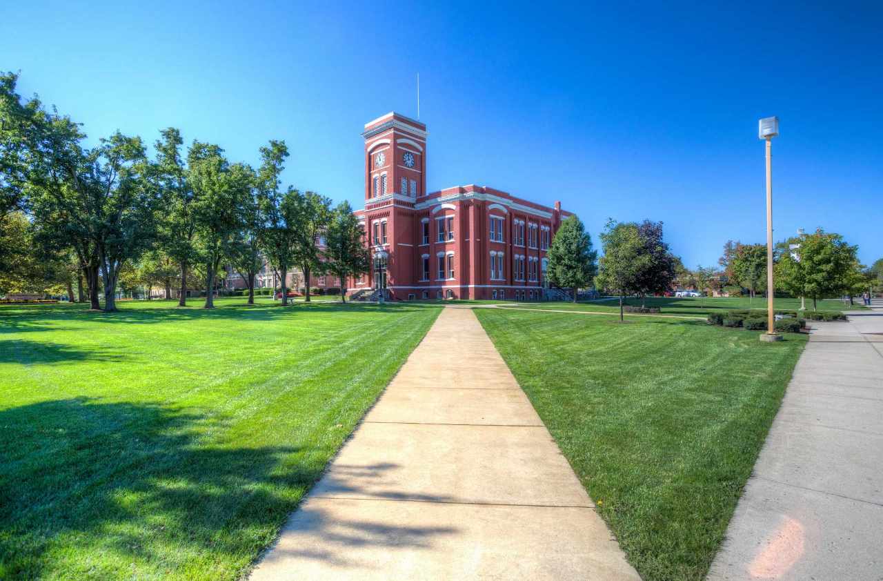 Experience Ohio Northern University in Virtual Reality.