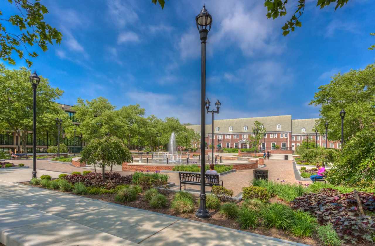 Experience Farmingdale State College in Virtual Reality