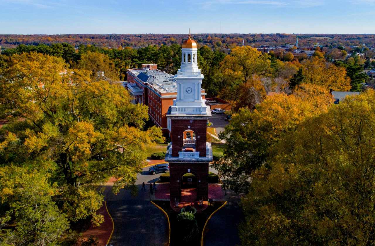 Experience University of Mary Washington in Virtual Reality.