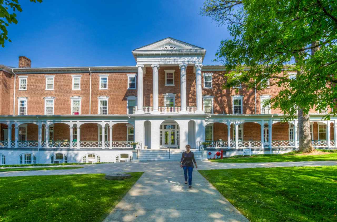 Experience Hollins University in Virtual Reality
