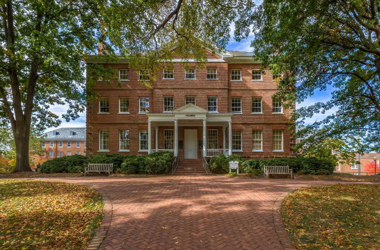 Experience St. John's College Annapolis in Virtual Reality.
