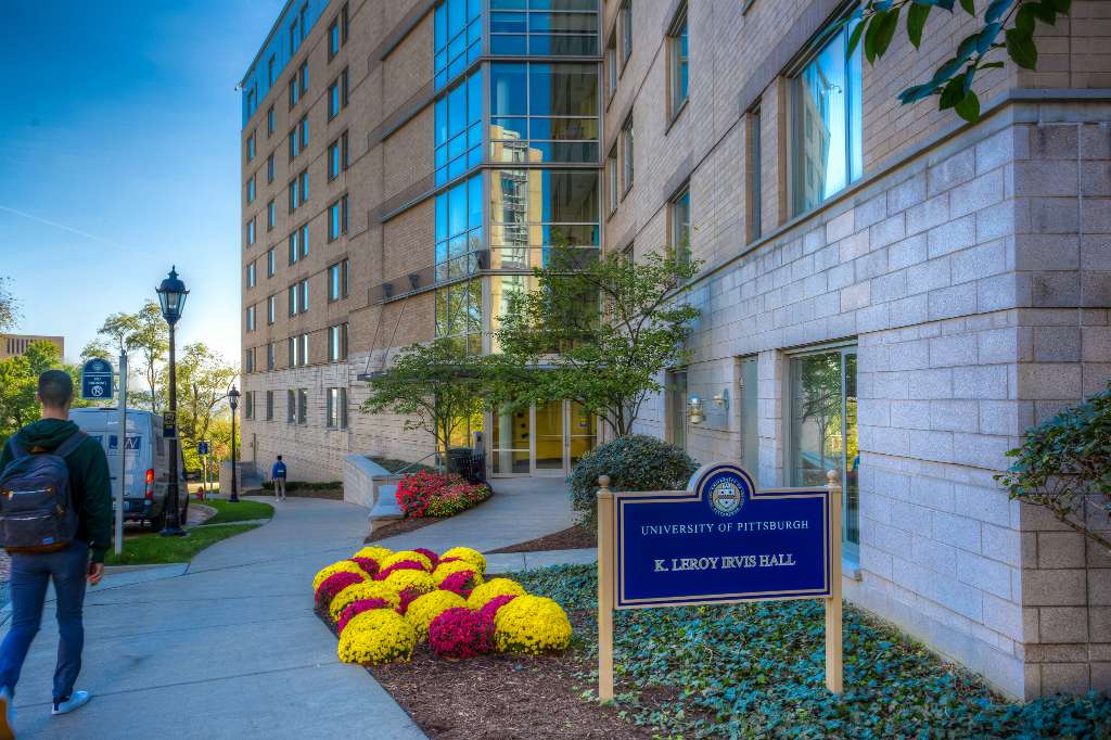 Experience University of Pittsburgh Panther Central OnCampus Living in Virtual Reality.